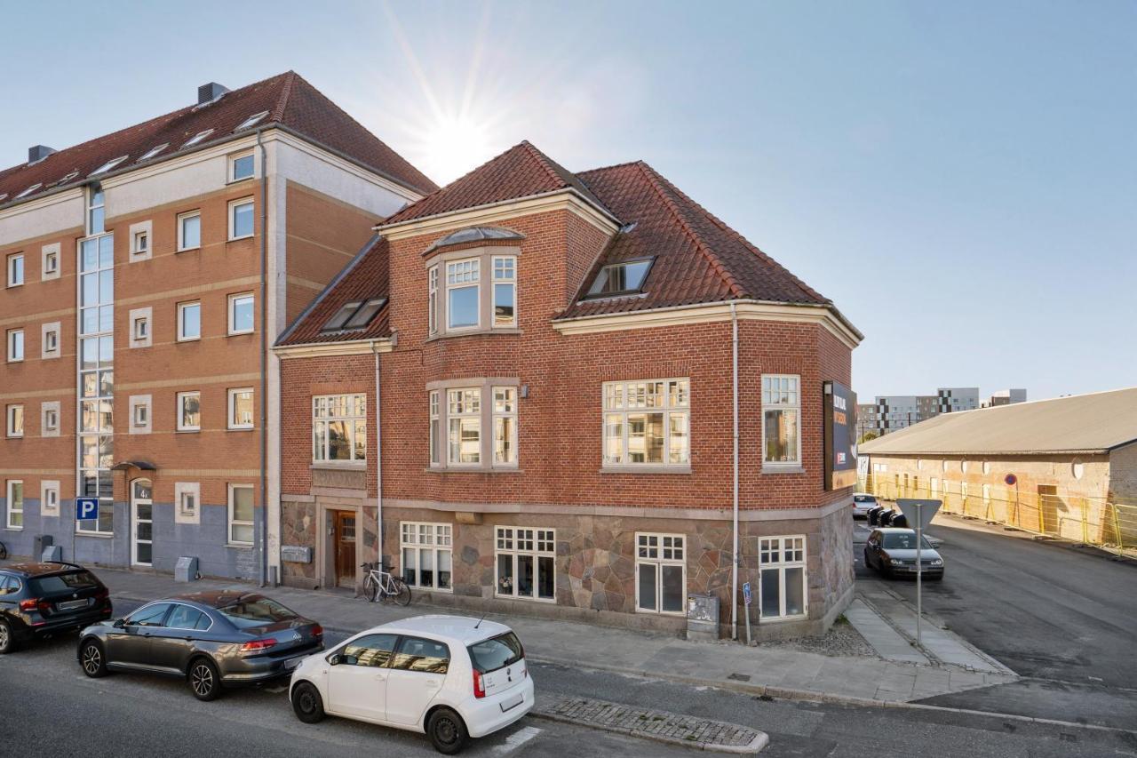 Cozy 4-Bedroom Apartment Ольборг Экстерьер фото