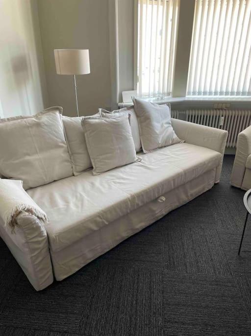 Cozy 4-Bedroom Apartment Ольборг Экстерьер фото